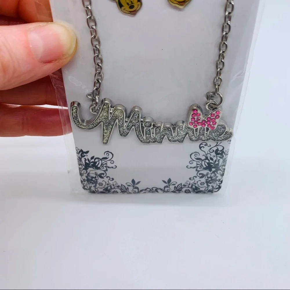 NWT Disney Necklace and Earring Set Ages 3+. Bought in DisneyWorld 🐭
